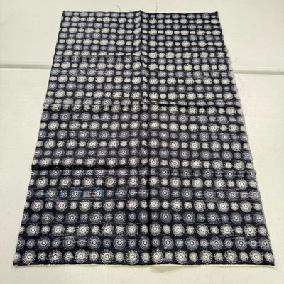 tela acolchado algodón negro blanco floral 27x36 Foto 1 de 4