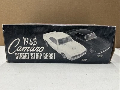 Exact Detail 1968 Camaro Street / Strip Beast White Diecast 1:18 - Image 1 of 4