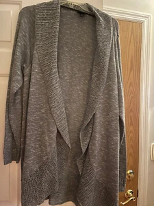 Torrid Women's Gray Sweater Size 2 - Picture 1 of 2