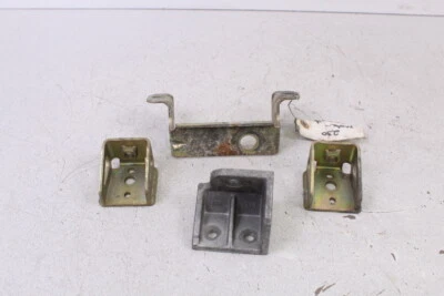 Yamaha Mountain Max 700 mm700 2000 soportes de motor trasero izquierdo y derecho/motor Foto 1 de 4