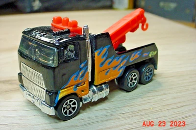 Grúa Hot Wheels Ramblin negra con llamas c7s 1/64 j1262 Foto 1 de 4