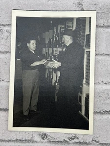 Cy Young 3x5 B/N foto acquisto tabacco Granger con autografo timbrato - Foto 1 di 4