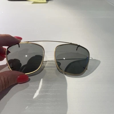 Clip para gafas de sol aviador vintage Foto 1 de 2