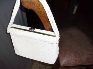 Vintage Lumared White Beaded Purse Handbag Diamond Kiss Lock Mid Century - Picture 1 of 7
