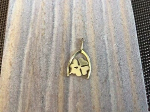 1/20-12k Gold Filled Gold Wishbone Clover Pendant Charm - Picture 1 of 9