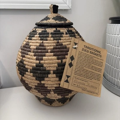 "Cesta tradicional zulú tejida a mano de 10,5""" Foto 1 de 4