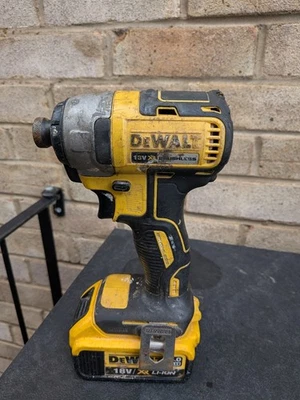 DEWALT DCF787 18V XR Brushless Cordless Impact Driver with Battery no charger  - Image 1 of 4