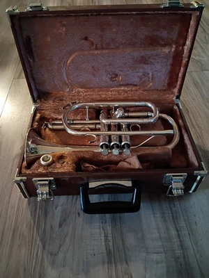 Corneta Yamaha YCR-6330ii Foto 1 de 4