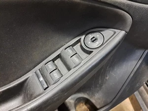 Lh Driver Side Rear Front Door Window Switch 2018 Focus Sku#4277055 - Picture 1 of 6