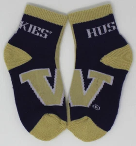 Washington Huskies NCAA Stripe Front 1/4 Quarter Kids Youth Socks *Toddler 3-8 - Picture 1 of 4
