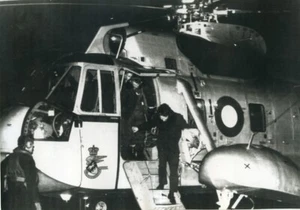 Nordsee Unfall auf einer Ölplattform Hubschrauber Rettung altes Foto 1972 - Bild 1 von 3