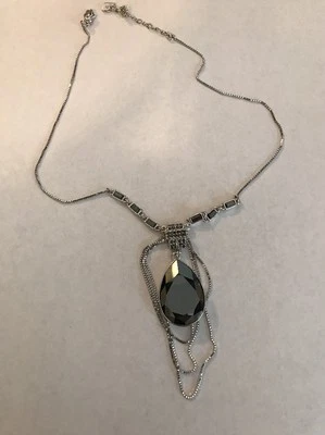 Collar de cristal de Swarovski grafito precio de venta sugerido por el fabricante 35 $ Foto 1 de 4