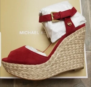 Michael Kors CARLYN Sandalia de Cuña Tacón Gamuza Rojo Baya Zapatos MK NUEVO - Imagen 1 de 7