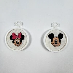 Adornos de punto de cruz de Mickey & Minnie Mouse - Imagen 1 de 5