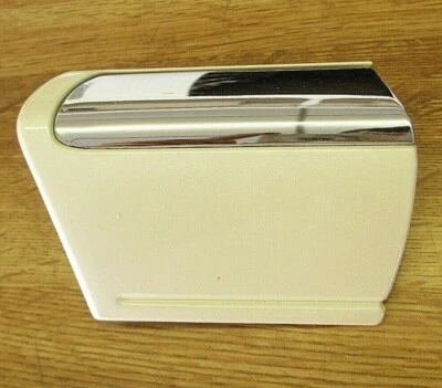 1995-2002 CADILLAC ELDORADO LH FRONT FENDER MOLDING WHITE DIAMOND & CHROME STRIP - Image 1 of 4