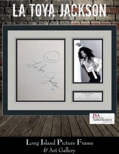 Juguete de juguete La Toya Jackson firmado arte de firma personalizado enmarcado JSA - Imagen 1 de 7