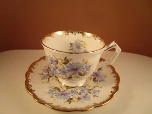 Vintage Aynsley Bone China England Tea Cup & Saucer Blue Flowers - Picture 1 of 13