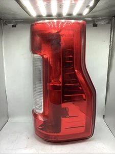 ✅OEM 2017-2019 Ford F250SD Pickup Left Incandescent W/o Blind Spot Taillight - Picture 1 of 9