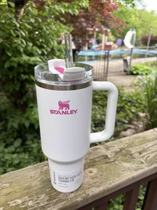 Winter Wonderland Kollektion Stanley 40 Unzen Crystal Crush Becher Tumblr Neu - Bild 1 von 7