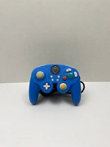 Nintendo Switch Zelda Edition Wired Controller - Hylian Shield Design - Picture 1 of 3