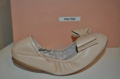 NIB Miu Miu By Prada BOW Ballet Flat Shoes Beige Leather Scrunch 35.5 - 5.5 Nude - Image 1 of 4