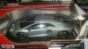 Motor Max Lamborghini Aventedor LF700-4 1/18 scale diecast - Picture 1 of 1