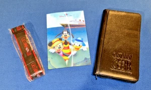 Portafoglio Disney Cruise Line Castaway Club DCL porta passaporto cinghia bagagli arte - Foto 1 di 16