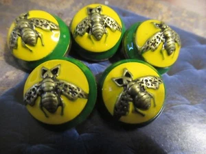 GUCCI  5 BUTTONS BRONZE  tone metal, YELLOW, GREEN, 23mm  LOT 5 - Picture 1 of 6