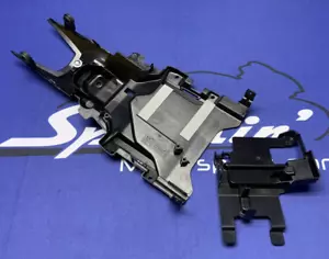 Suzuki Rear Fender & ECU Holder GSXR-1000/R 2017-2025 OEM 63111-17K00 - Picture 1 of 21