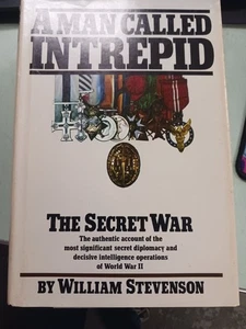 A Man Called Intrepid by William Stevenson Hardcover First Edition ©1976 - Imagen 1 de 8
