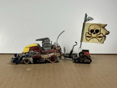 Remolque de combustible personalizado Mad-Max para entrega de lácteos Hot Wheels Foto 1 de 4