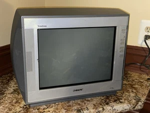 Sony Trinitron Color TV 13" KV-13FM13 CRT Retro Gaming Vintage NO REMOTE TESTED - Picture 1 of 10