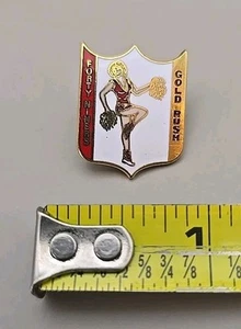 Pin esmaltado vintage de los San Francisco 49ers animadora Gold Rush - Imagen 1 de 2