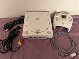 ~Vintage~ Sega Dreamcast Console & Controller ~ With Cords ~ Tv Not Included ~