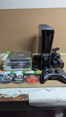 Microsoft Xbox 360 Slim 1439 4GB Console System Bundle Cords & Games Tested -- - Image 1 of 4
