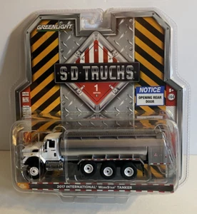 GREENLIGHT White 2017 SD Trucks International WorkStar Tanker 1:64 #45010 NISP - Picture 1 of 7