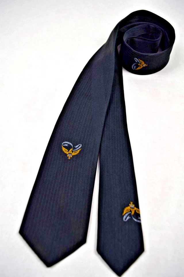 Neck Tie VTG I Magnin Bronzini  50s 60s Eagle Ribbed Slim Silk Tie 55" x 2.25" - Image 1 of 4