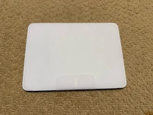 Apple Magic Trackpad 2 A1535 zielony akumulatorowy - Zdjęcie 1 z 3