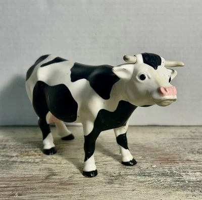 Vintage Plastic Black & White Tonka Toy Cow G18 - Image 1 of 4