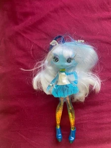 Novi Stars Rare Alien Doll Una Verse Glitter Legs - Picture 1 of 6
