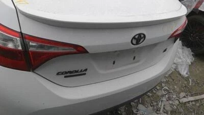 14 15 16 17 18 19 TOYOTA COROLLA Trunk/decklid/hatch/tailgate white 040 - Image 1 of 4
