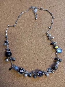 Pretty Next Bead Necklace With Pink Roses On The Bead. - Picture 1 of 2