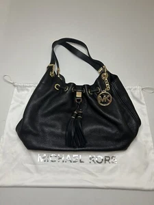Michael Kors Camden Pebbled Leather Black Handle Purse With Quasten and Dust Bag - Bild 1 von 9