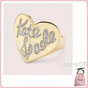 ANILLO CORAZÓN KATE SPADE HERITAGE SPADE PAVE ESCRITURA TALLA 6 CON BOLSA DE REGALO NUEVO CON ETIQUETAS $108 - Imagen 1 de 4