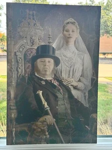 16x24" Haunted Mansion Constance Bride & Reginald Changing Lenticular Portrait - Picture 1 of 2