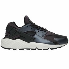 black nike huarache size 5