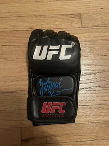 Zach Savage Reese signiert handsigniert UFC HANDSCHUH BAS BECKETT COA AUTHENTISCH - Bild 1 von 2