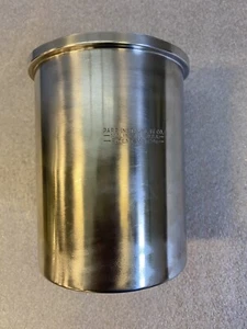 Parr Instruments High Pressure Reactor ~4" wide ~6" tall with 2" NPT opening - Picture 1 of 8