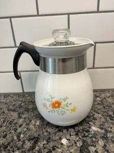 De colección Corning Ware Tetera Flor Silvestre Estufa 6 Tazas Tapa Café P-166 Completa Usada en Excelente Condición - Imagen 1 de 6