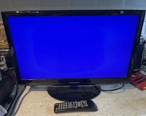 Samsung SyncMaster 2333HD 23-inch 1080P HD LCD TV and Monitor with Remote - Picture 1 of 5